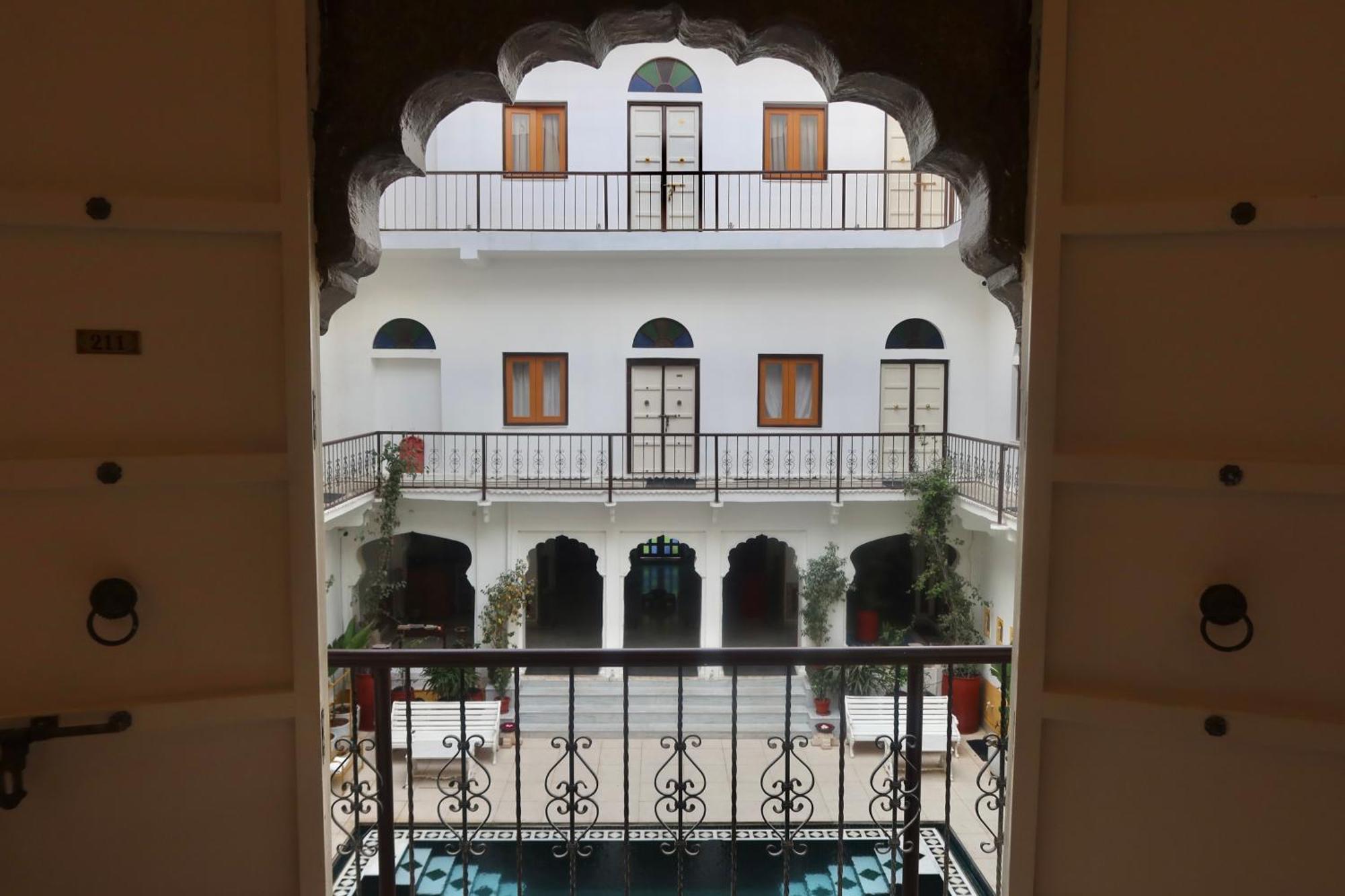 Dev Niwas - Heritage Hotel Būndi Exteriör bild
